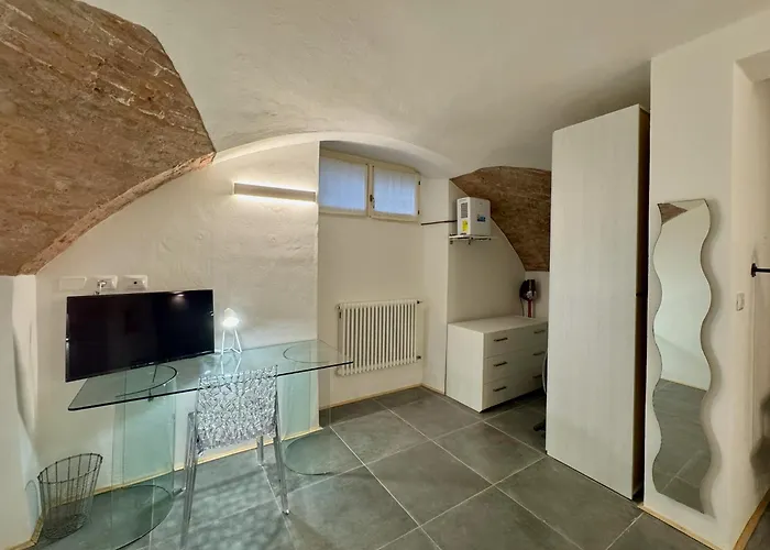 Modern Two-room Behind Ducal Palace